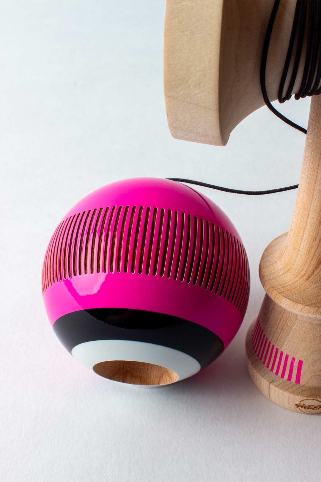 BROKEN BONES - ELECTRIC PINK - ANTI-SKID - GLOBAL 🌐 - Image 13