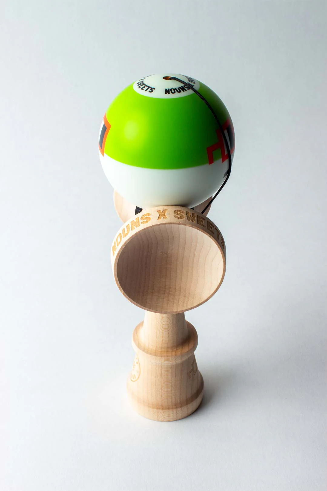 SWEETS x NOUNS - LEGEND SHAPE - GREEN - Image 2