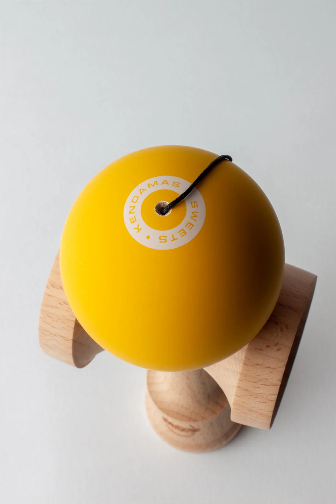 Tracker - Yellow - Image 3